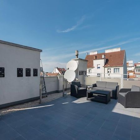 Grosse Terrasse, Klimaanlage Und U-Bahn Naehe Apartment Vienna Exterior photo