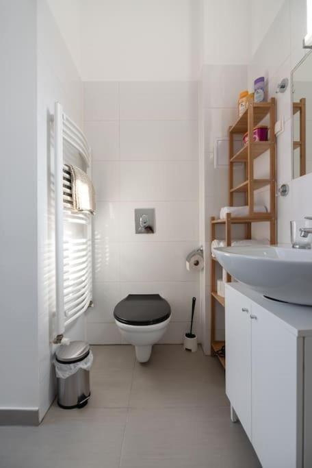 Grosse Terrasse, Klimaanlage Und U-Bahn Naehe Apartment Vienna Exterior photo